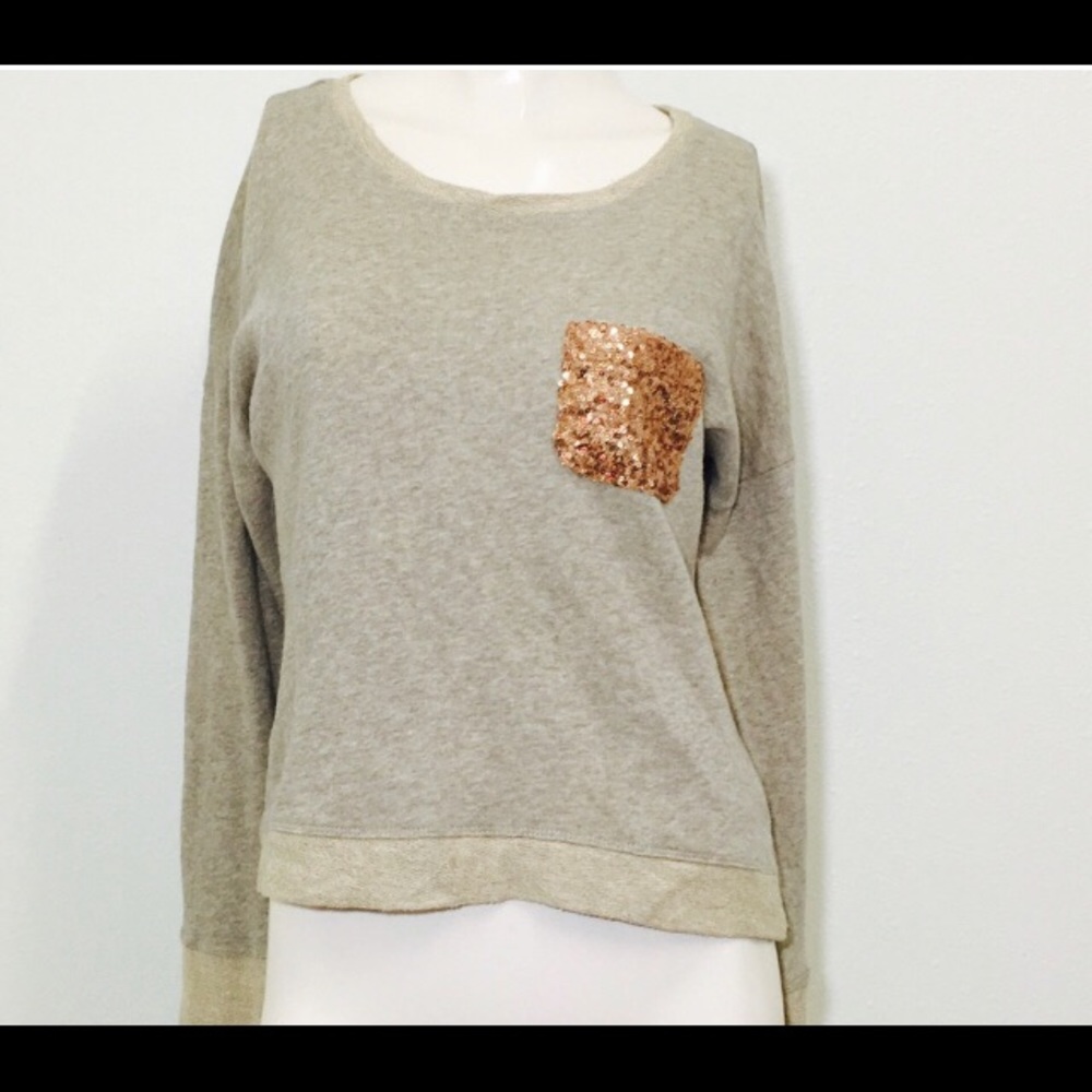 Comfy shirt with rose gold pocket